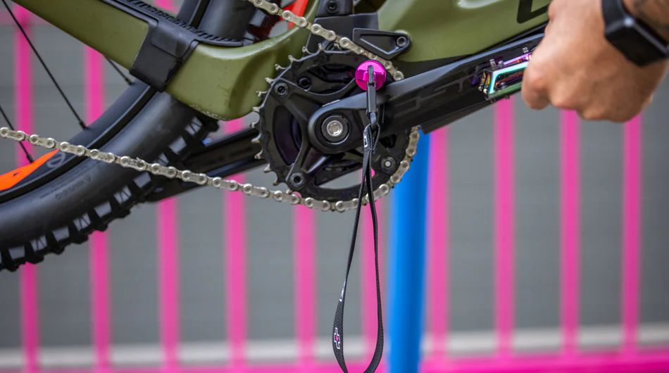Cestovní sada nářadí pro elektro jízdní kola MUC-OFF eBike Drivetrain Tool velikost: 69 x 23 x 23 mm