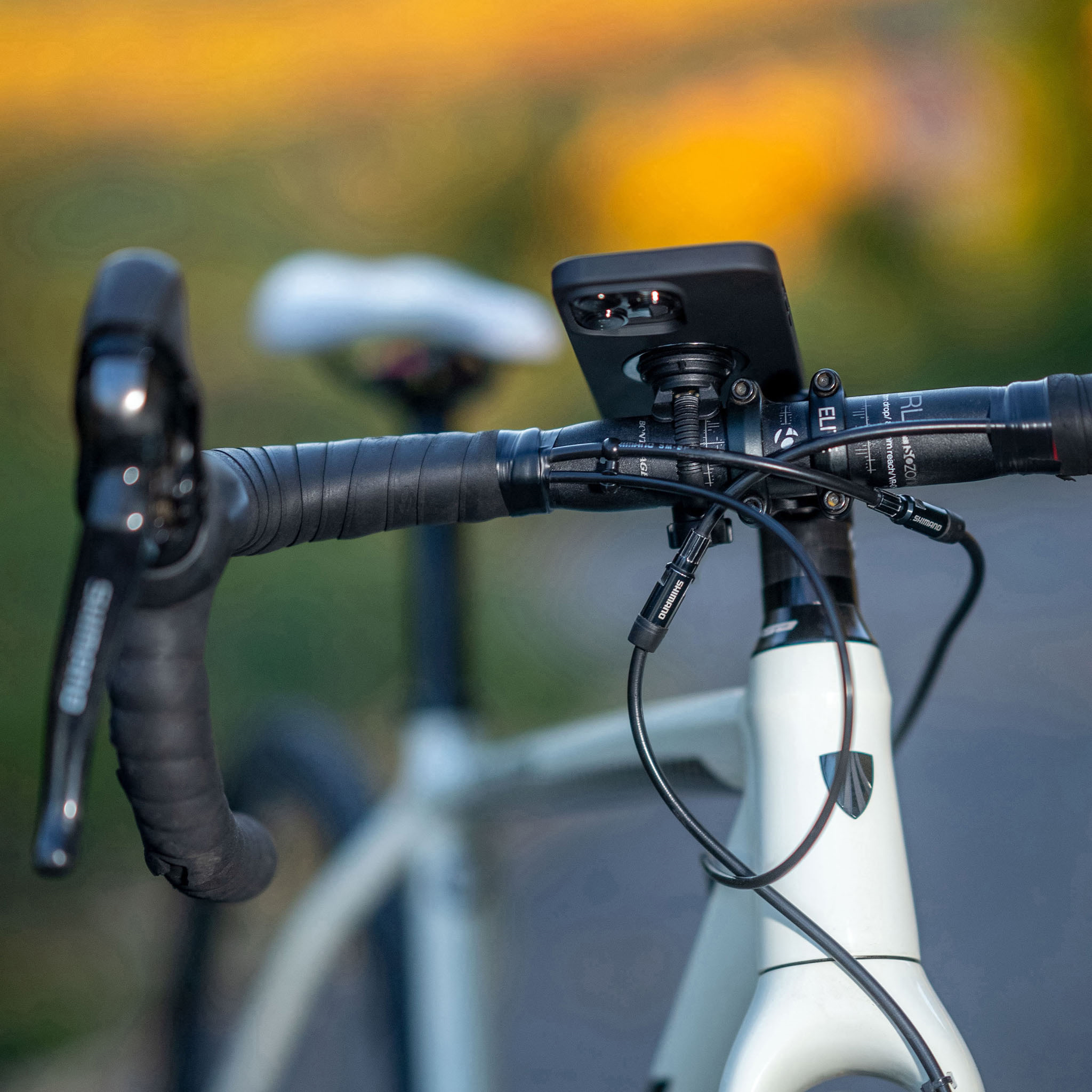 Držák mobilního telefonu pro jízdní kola SP CONNECT MICRO BIKE MOUNT 53341 na řídítka nebo představec o průměru mezi 22 a 42 mm