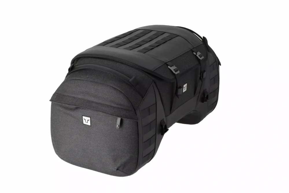 Zadní sedadlová motocyklová textilní brašna SW MOTECH LEGEND GEAR TAILBAG LR5 barva černá, celkový objem  52 litrů