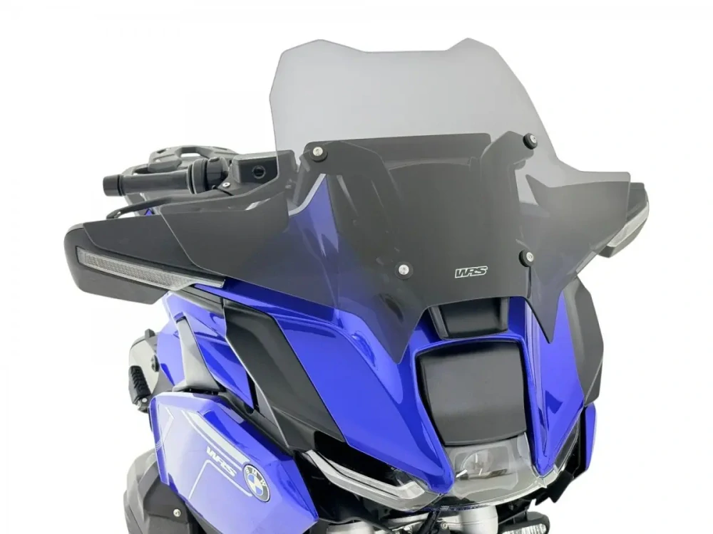 Plexi motocyklu WRS VERZE SPORT pro motocykl BMW R 1300 RT 2025-2026 barva tmavě kouřová, výška plexi 39 cm, oproti originálnímu plexi o 20,5 cm nižší 