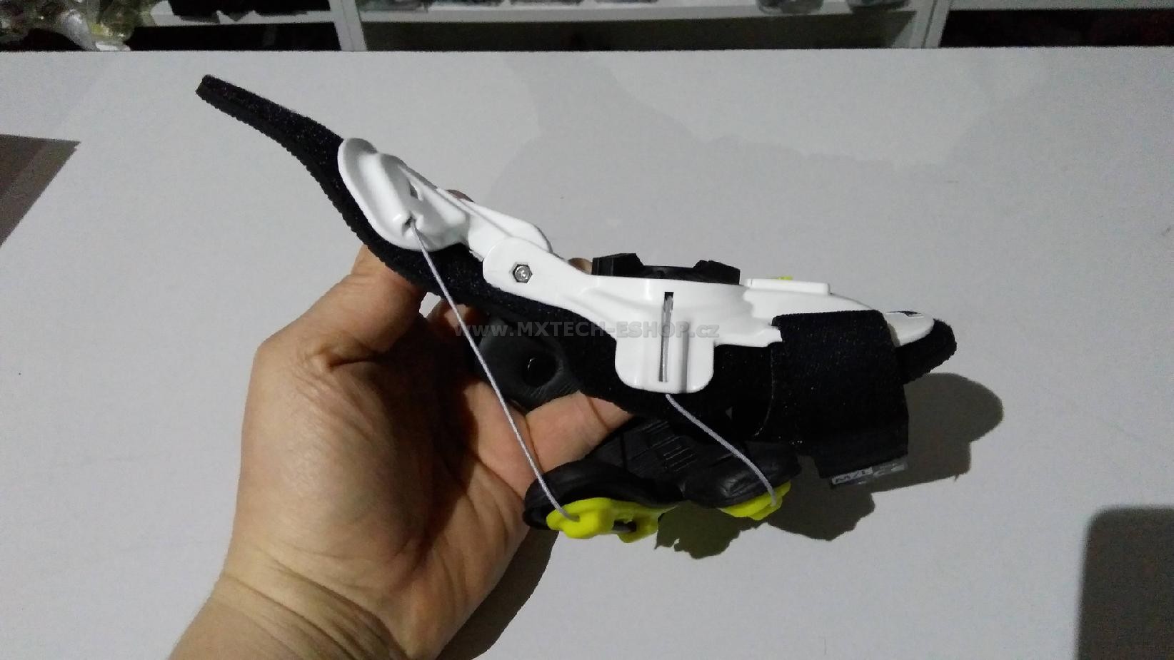 Ortéza na zápěstí MOBIUS X8 bílá vel. S/M