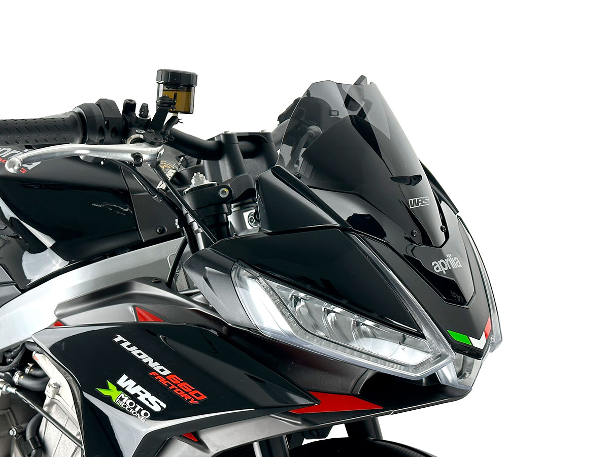 a Plexi motocyklu WRS verze SPORT pro motocykly APRILIA TUONO V4 1100 RR ABS viz popis rok 2021-2023, výška 23,5 cm, šíře 34 cm, barva tmavě kouřová