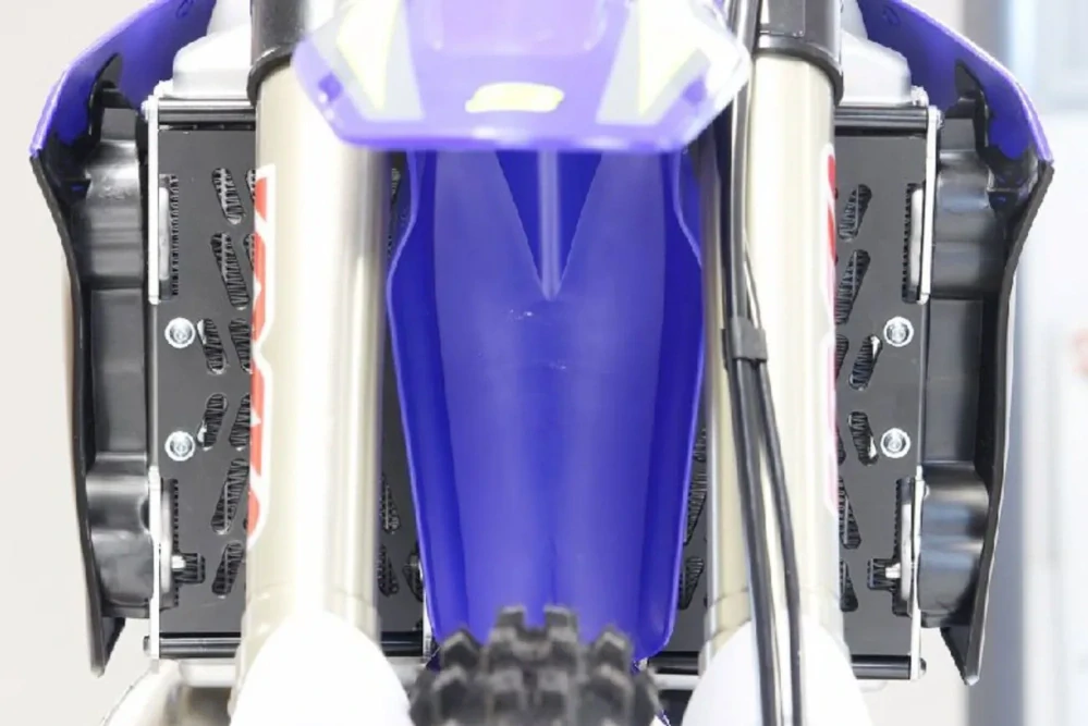 Výztuhy chladičů včetně mřížek chladičů motocyklu AXP RACING XTREM RADIATOR GUARDS pro SHERCO SE/SC 250/ 300 FACTORY / RACING rok 2020-2024