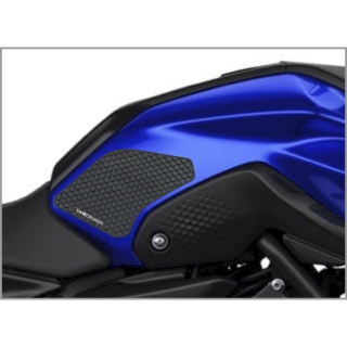 Samolepka - tank pad - tank grips ONEDESIGN pro YAMAHA MT-07 rok 2021 barva černá  