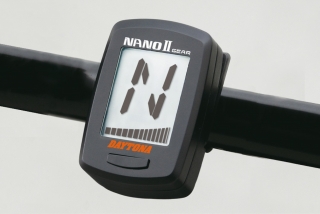LCD ukazatel zařazeného stupně / ukazatel rychlosti / rychloměr DAYTONA NANO II 