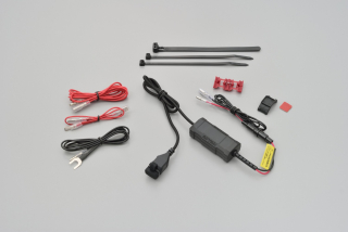 USB-C zásuvka pro motocykl DAYTONA vstup DC12V, výstup 5V/3A, 9V/2A, 12V/1.5A, max 18W, 1 PORT 
