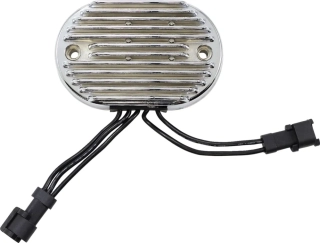 Regulátor dobíjení / regulátor napětí DRAG SPECIALTIES PREMIUM VOLTAGE REGULATOR pro HARLEY DAVIDSON FXS /  FLST / FLS rok 2011-2017 barva chromová 