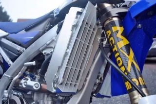 Výztuhy chladičů motocyklu AXP RACING RADIATOR BRACES pro YAMAHA WR 250 F rok 2015-2019