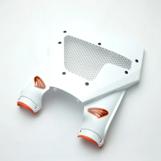 Přední číslová tabulka motocyklu s ventilační mřížkou CYCRA STADIUM PLATE VENTED pro KTM rok 2023-2026 viz popis, barva bílá