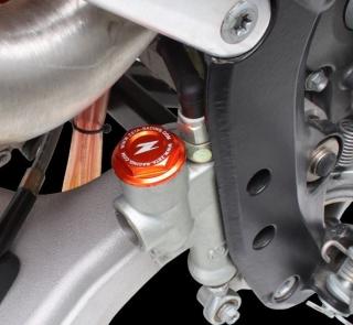 Víčko zadní brzdové pumpy ZETA Brake Reservoir Cover Rear KTM oranžový
